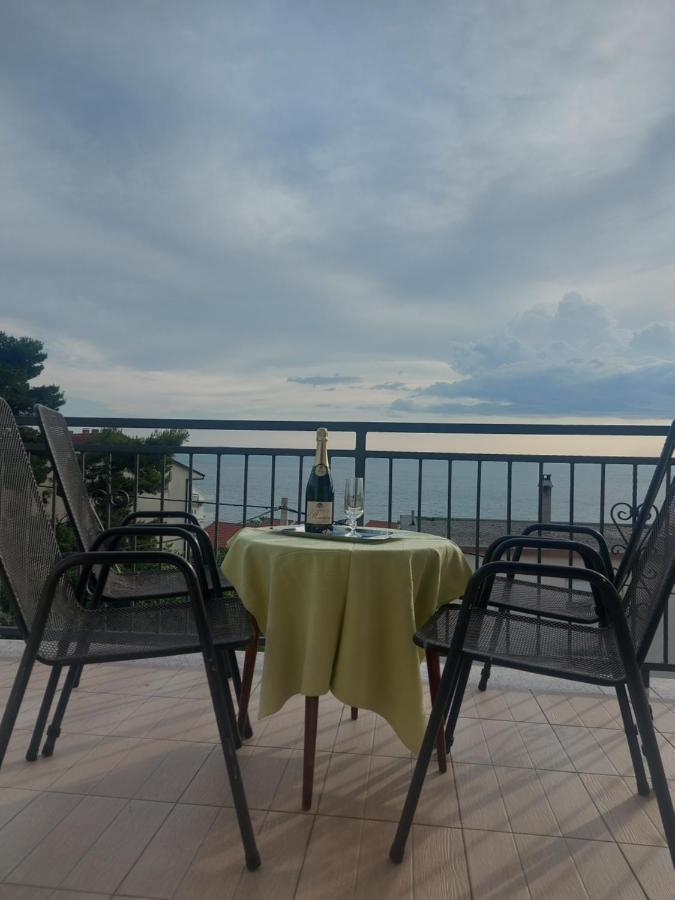 Apartman Mb Podstrana Buitenkant foto