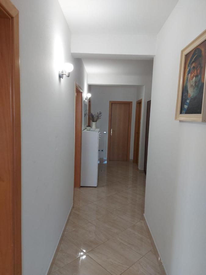 Apartman Mb Podstrana Buitenkant foto