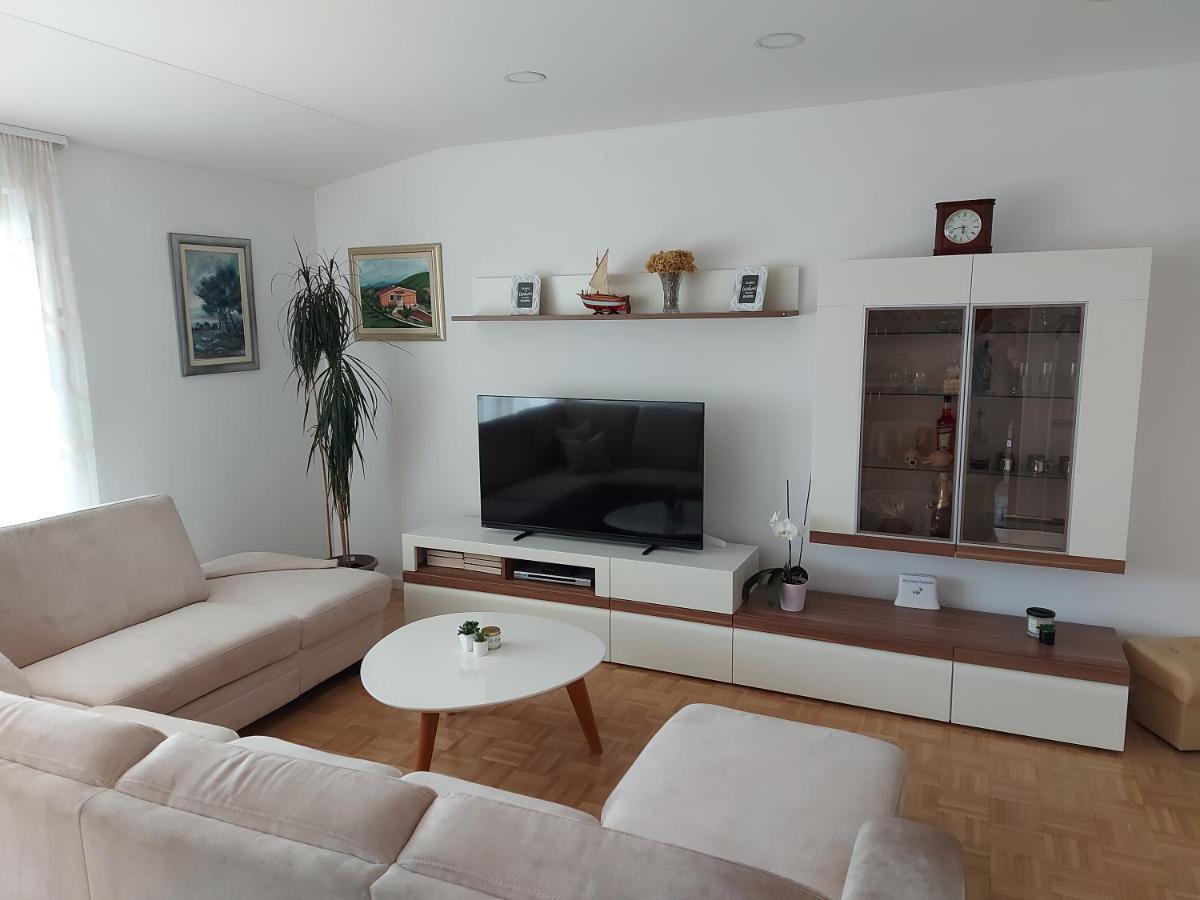 Apartman Mb Podstrana Buitenkant foto
