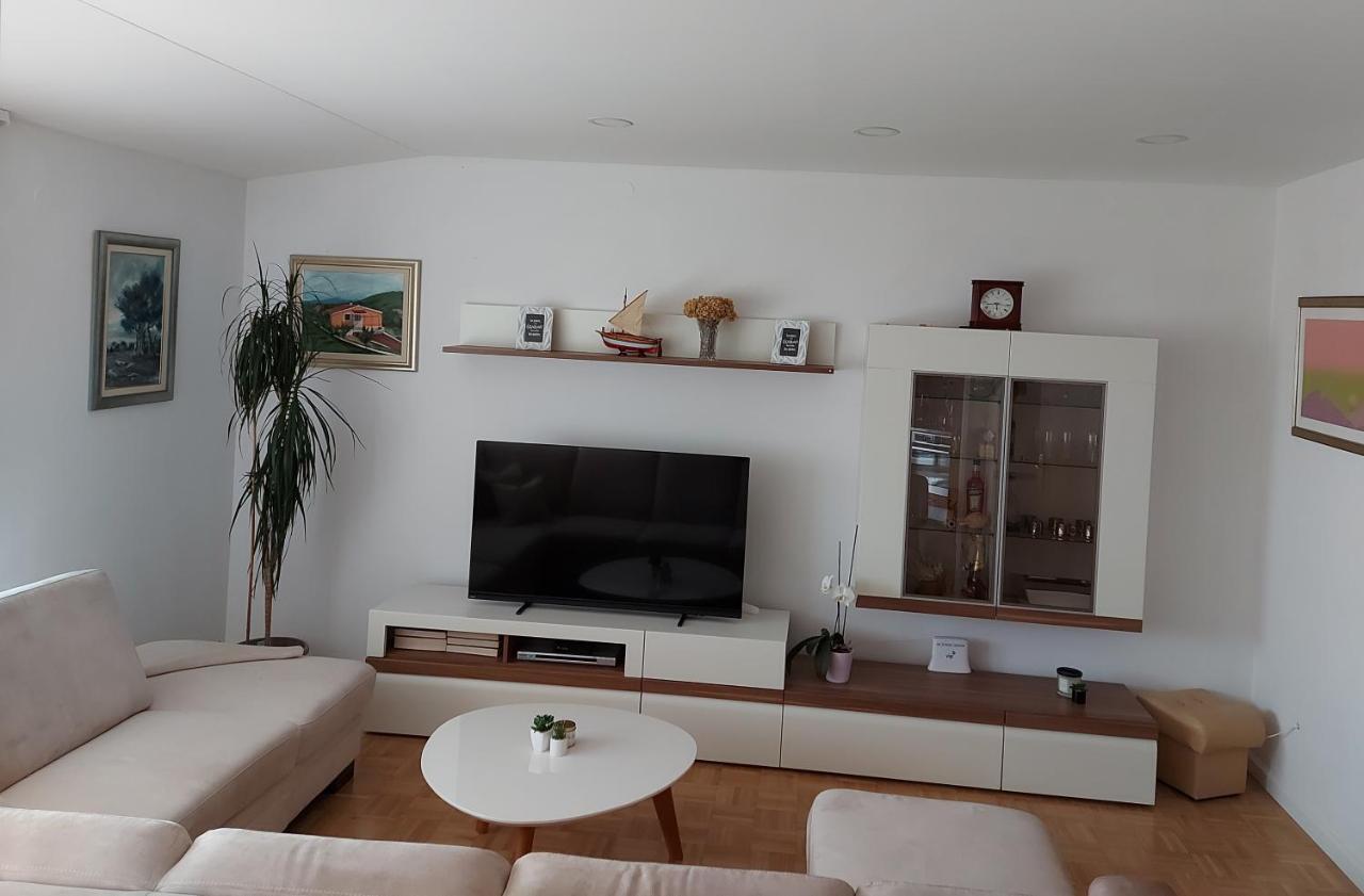 Apartman Mb Podstrana Buitenkant foto